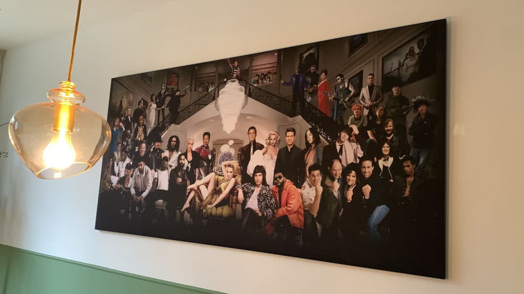 Bedrijfslogo Mural — Jouw merk groots en creatief op de muur.